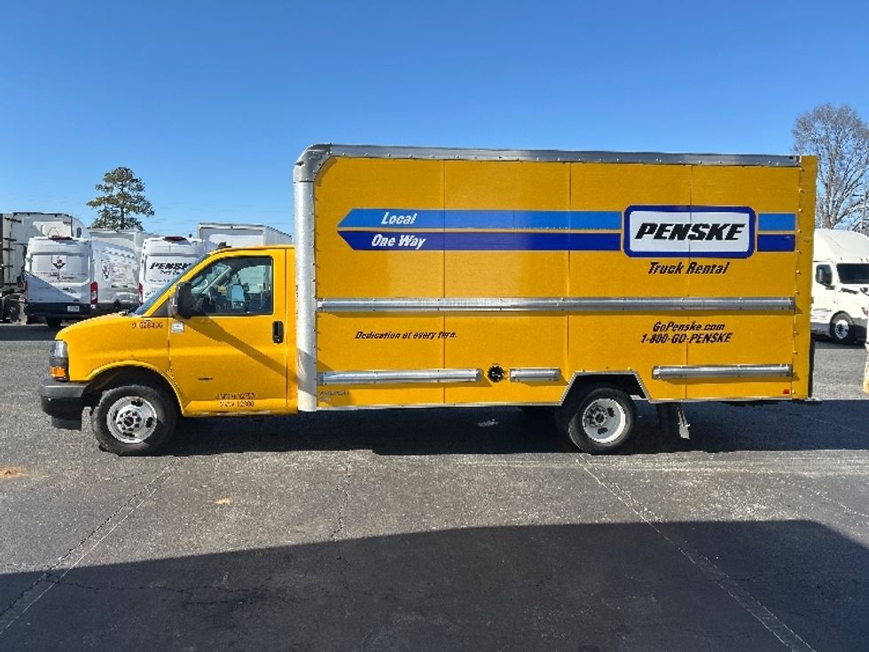 Light Duty Box Truck-Light and Medium Duty Trucks-GMC-2023-Savana G33903-Charlotte-NC-56,522\n\t\tmiles-$ 46,000 - Image 4