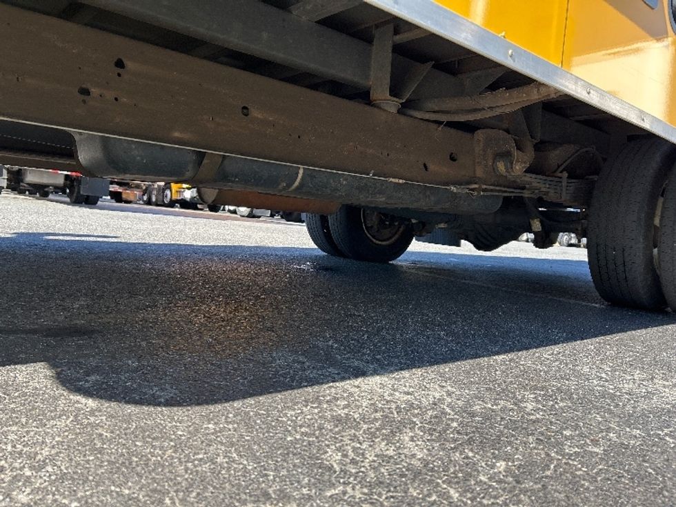 Light Duty Box Truck-Light and Medium Duty Trucks-GMC-2023-Savana G33903-Charlotte-NC-56,522\n\t\tmiles-$ 46,000 - Image 5