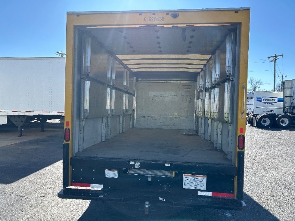 Light Duty Box Truck-Light and Medium Duty Trucks-GMC-2023-Savana G33903-Charlotte-NC-56,522\n\t\tmiles-$ 46,000 - Image 8
