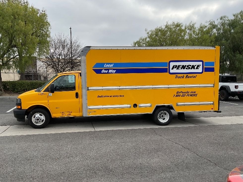 Light Duty Box Truck-Light and Medium Duty Trucks-GMC-2023-Savana G33903-City Of Industry-CA-14,808\n\t\tmiles-$ 48,750 - Image 4