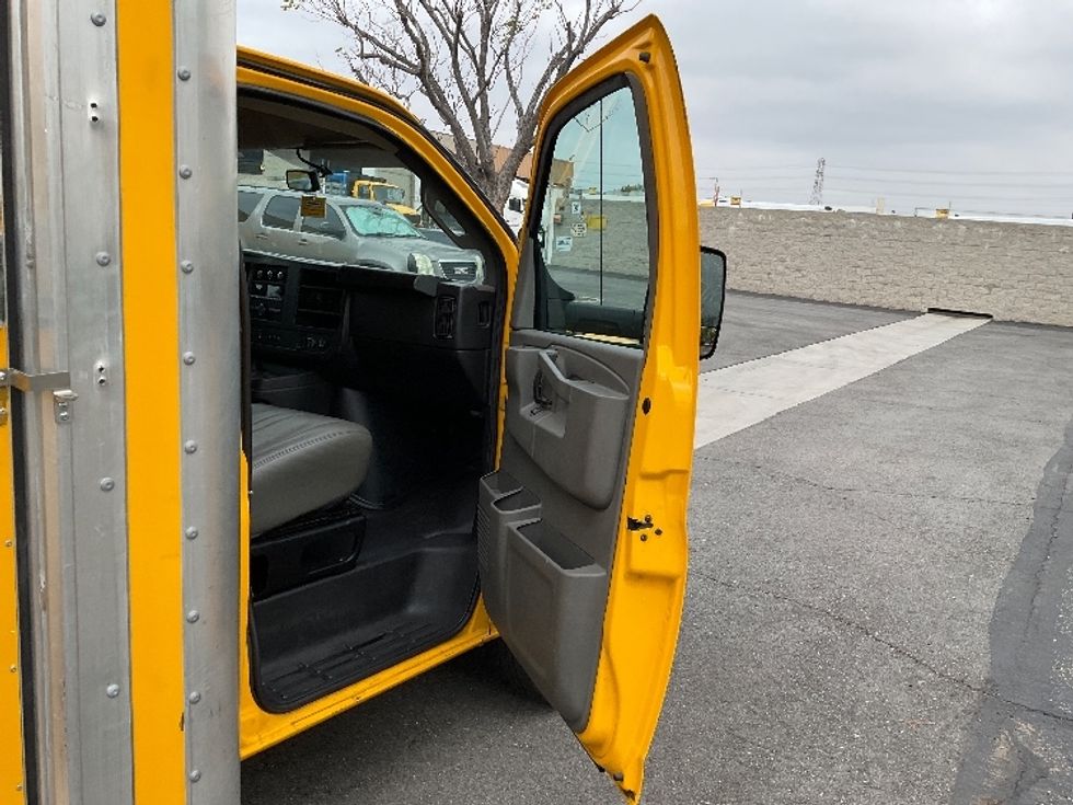 Light Duty Box Truck-Light and Medium Duty Trucks-GMC-2023-Savana G33903-City Of Industry-CA-14,808\n\t\tmiles-$ 48,750 - Image 20