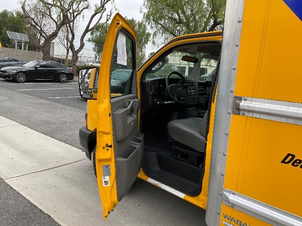 Light Duty Box Truck-Light and Medium Duty Trucks-GMC-2023-Savana G33903-City Of Industry-CA-14,808\n\t\tmiles-$ 48,750 - Image 16