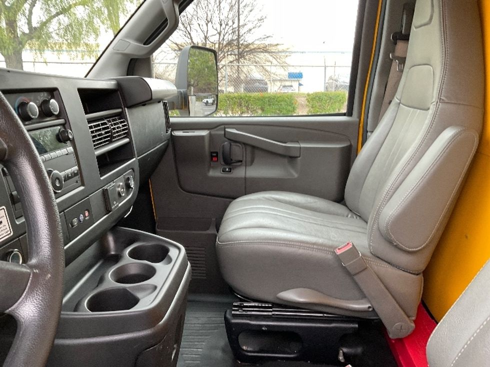 Light Duty Box Truck-Light and Medium Duty Trucks-GMC-2023-Savana G33903-City Of Industry-CA-14,808\n\t\tmiles-$ 48,750 - Image 19