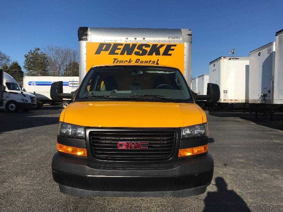 Light Duty Box Truck-Light and Medium Duty Trucks-GMC-2023-Savana G33903-Concord-NC-19,351\n\t\tmiles-$ 50,500 - Image 2