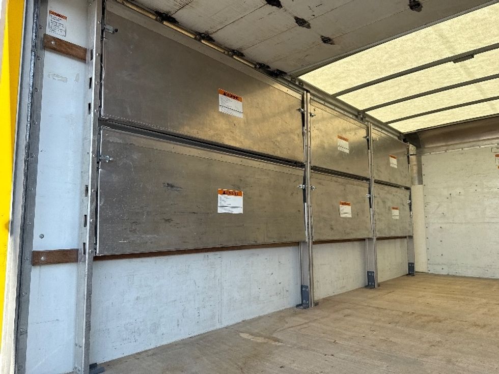 Light Duty Box Truck-Light and Medium Duty Trucks-GMC-2023-Savana G33903-Dallas-TX-65,526\n\t\tmiles-$ 37,500 - Image 10