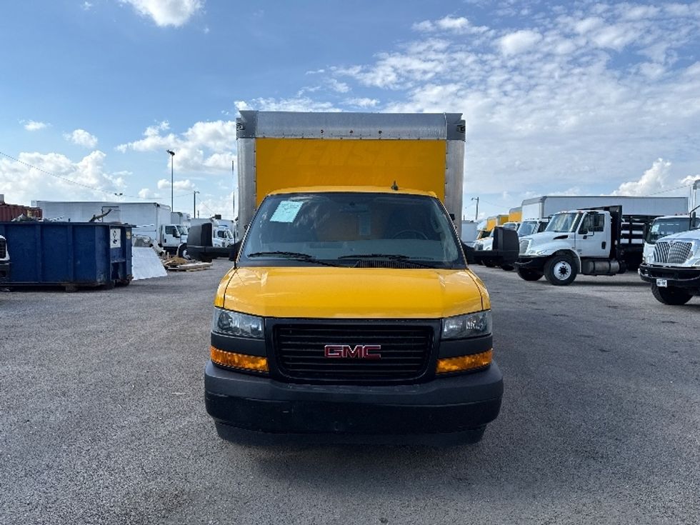 Light Duty Box Truck-Light and Medium Duty Trucks-GMC-2023-Savana G33903-Dallas-TX-65,526\n\t\tmiles-$ 37,500 - Image 2