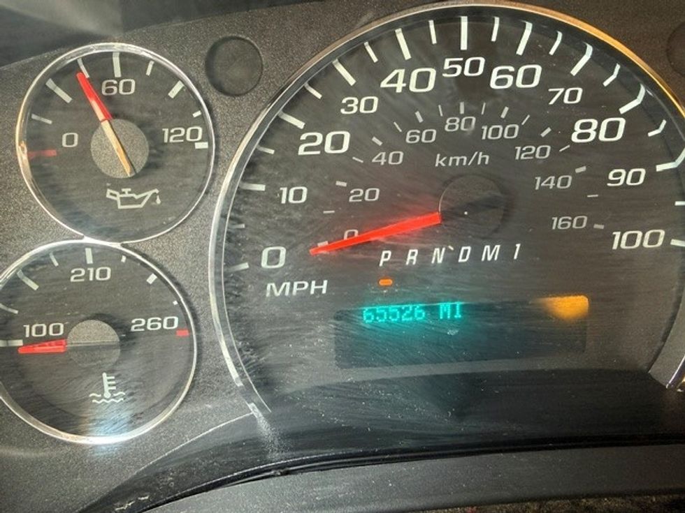 Light Duty Box Truck-Light and Medium Duty Trucks-GMC-2023-Savana G33903-Dallas-TX-65,526\n\t\tmiles-$ 37,500 - Image 24