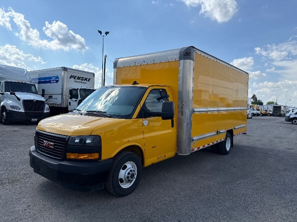 Light Duty Box Truck-Light and Medium Duty Trucks-GMC-2023-Savana G33903-Dallas-TX-65,526\n\t\tmiles-$ 37,500 - Image 3
