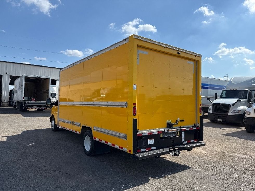 Light Duty Box Truck-Light and Medium Duty Trucks-GMC-2023-Savana G33903-Dallas-TX-65,526\n\t\tmiles-$ 37,500 - Image 6