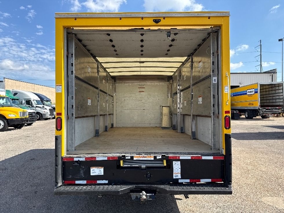 Light Duty Box Truck-Light and Medium Duty Trucks-GMC-2023-Savana G33903-Dallas-TX-65,526\n\t\tmiles-$ 37,500 - Image 8
