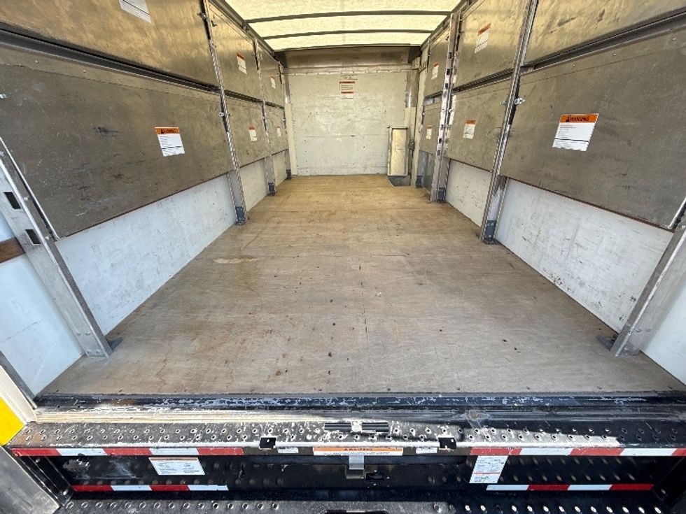 Light Duty Box Truck-Light and Medium Duty Trucks-GMC-2023-Savana G33903-Dallas-TX-65,526\n\t\tmiles-$ 37,500 - Image 9
