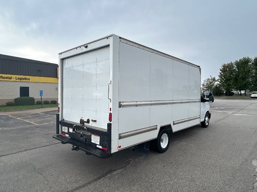 Light Duty Box Truck-Light and Medium Duty Trucks-GMC-2023-Savana G33903-Davenport-IA-80,953\n\t\tmiles-$ 37,750 - Image 12