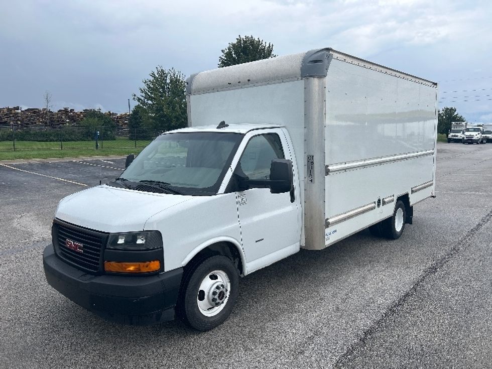 Light Duty Box Truck-Light and Medium Duty Trucks-GMC-2023-Savana G33903-Davenport-IA-80,953\n\t\tmiles-$ 37,750 - Image 3