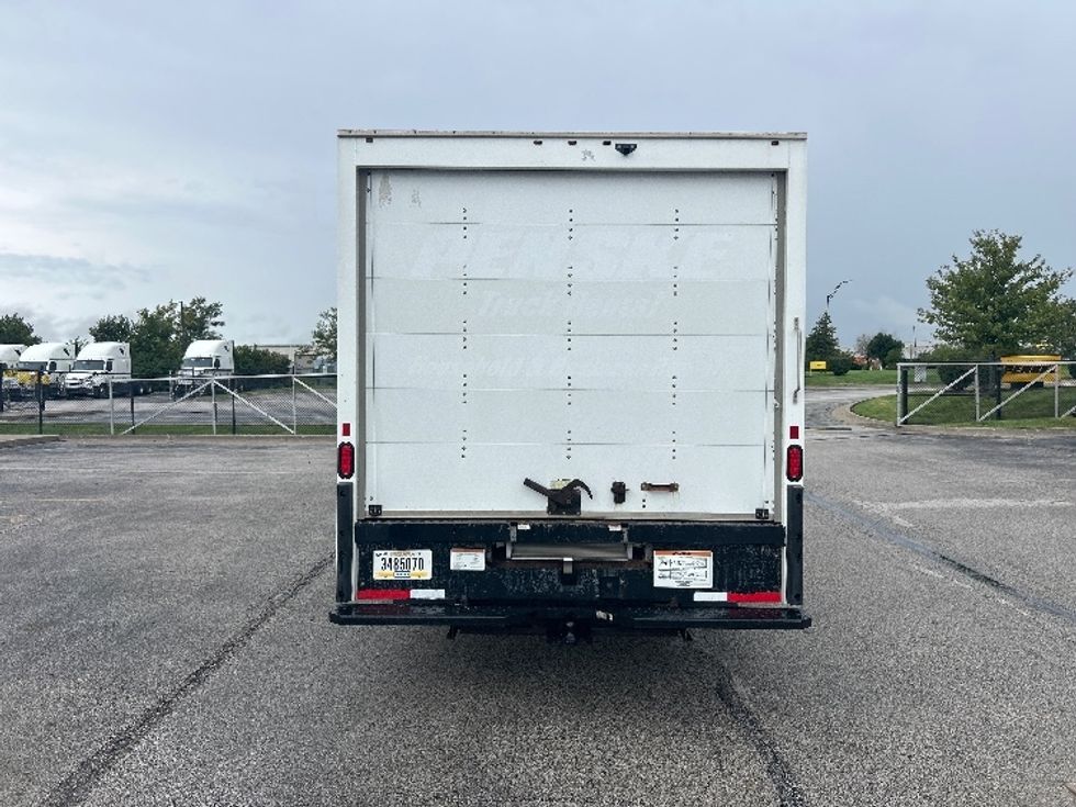 Light Duty Box Truck-Light and Medium Duty Trucks-GMC-2023-Savana G33903-Davenport-IA-80,953\n\t\tmiles-$ 37,750 - Image 7
