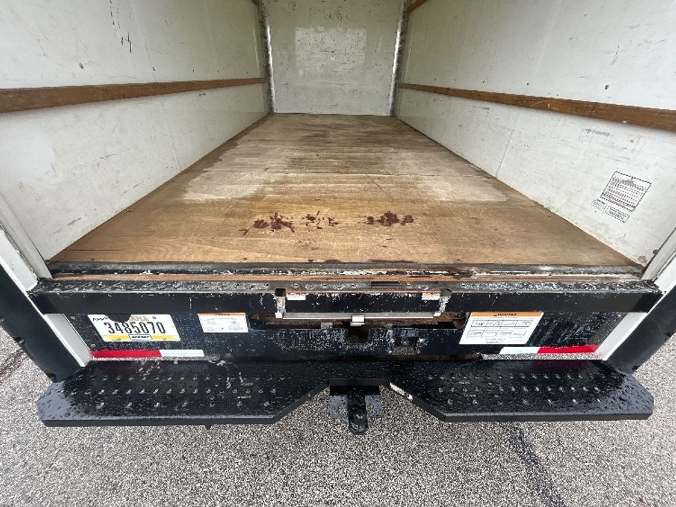 Light Duty Box Truck-Light and Medium Duty Trucks-GMC-2023-Savana G33903-Davenport-IA-80,953\n\t\tmiles-$ 37,750 - Image 9