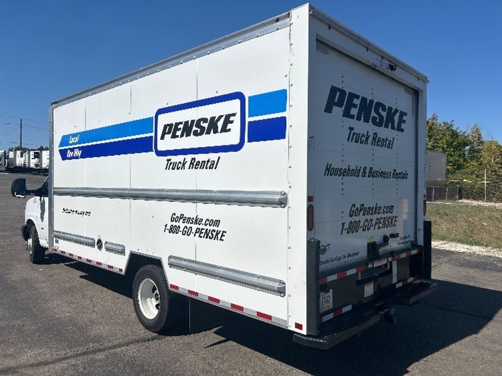 Light Duty Box Truck-Light and Medium Duty Trucks-GMC-2023-Savana G33903-Dayton-OH-107,469\n\t\tmiles-$ 30,750 - Image 6