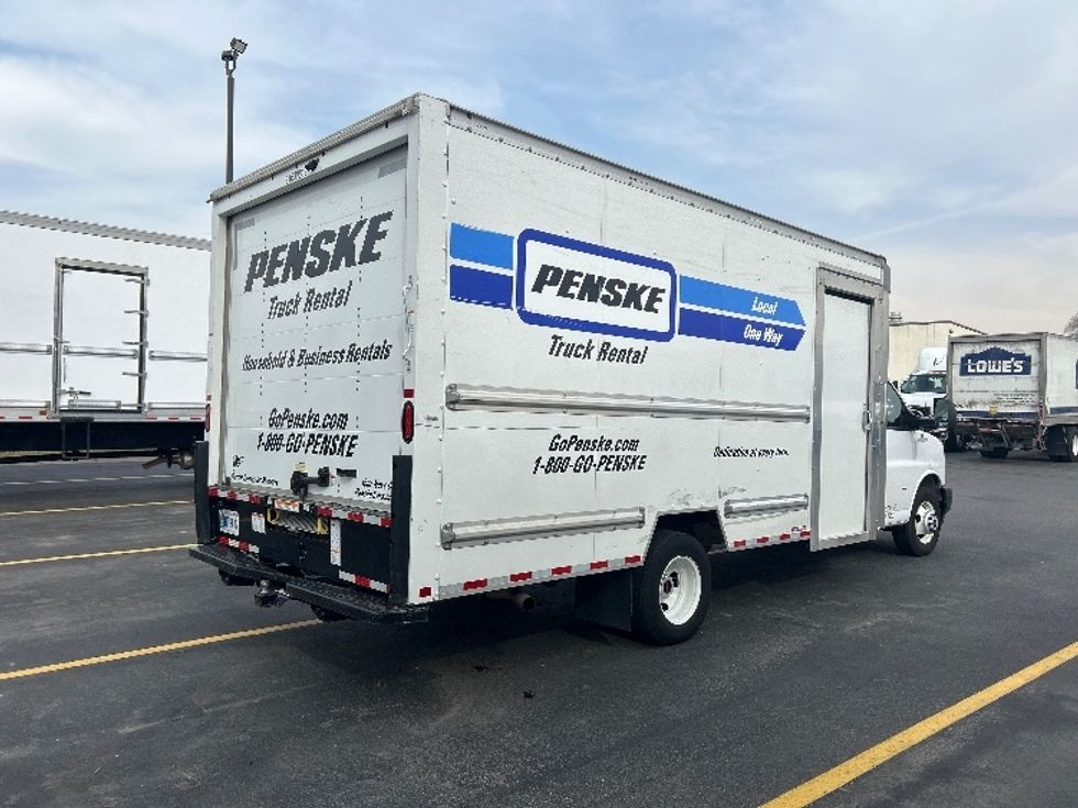 Light Duty Box Truck-Light and Medium Duty Trucks-GMC-2023-Savana G33903-Eagan-MN-67,995\n\t\tmiles-$ 40,750 - Image 13