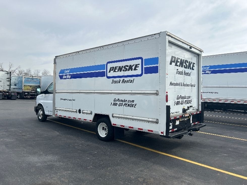 Light Duty Box Truck-Light and Medium Duty Trucks-GMC-2023-Savana G33903-Eagan-MN-67,995\n\t\tmiles-$ 40,750 - Image 6