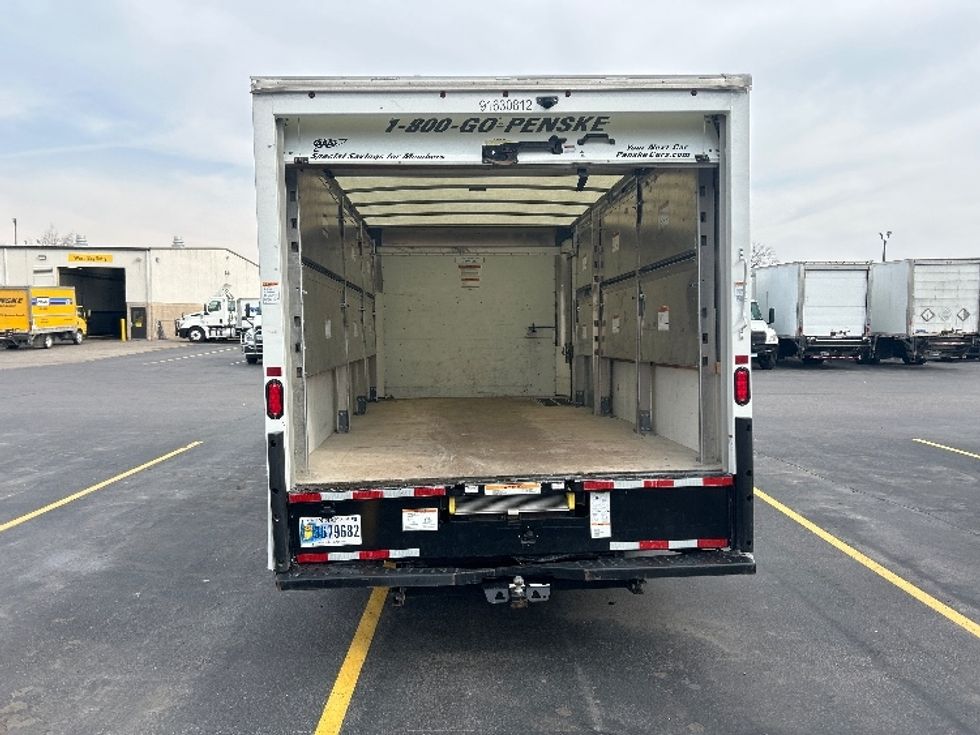 Light Duty Box Truck-Light and Medium Duty Trucks-GMC-2023-Savana G33903-Eagan-MN-67,995\n\t\tmiles-$ 40,750 - Image 8