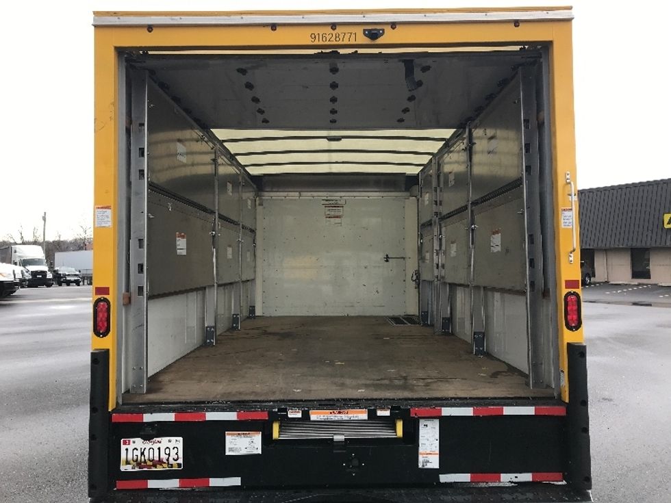 Light Duty Box Truck-Light and Medium Duty Trucks-GMC-2023-Savana G33903-Essex-MD-27,284\n\t\tmiles-$ 42,500 - Image 7