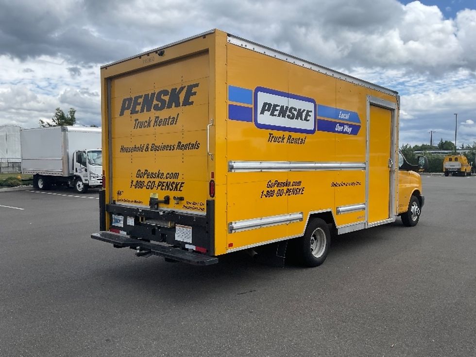 Light Duty Box Truck-Light and Medium Duty Trucks-GMC-2023-Savana G33903-Everett-WA-36,079\n\t\tmiles-$ 38,500 - Image 13