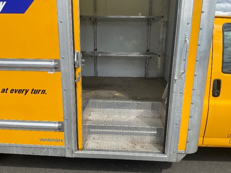 Light Duty Box Truck-Light and Medium Duty Trucks-GMC-2023-Savana G33903-Everett-WA-36,079\n\t\tmiles-$ 38,500 - Image 26