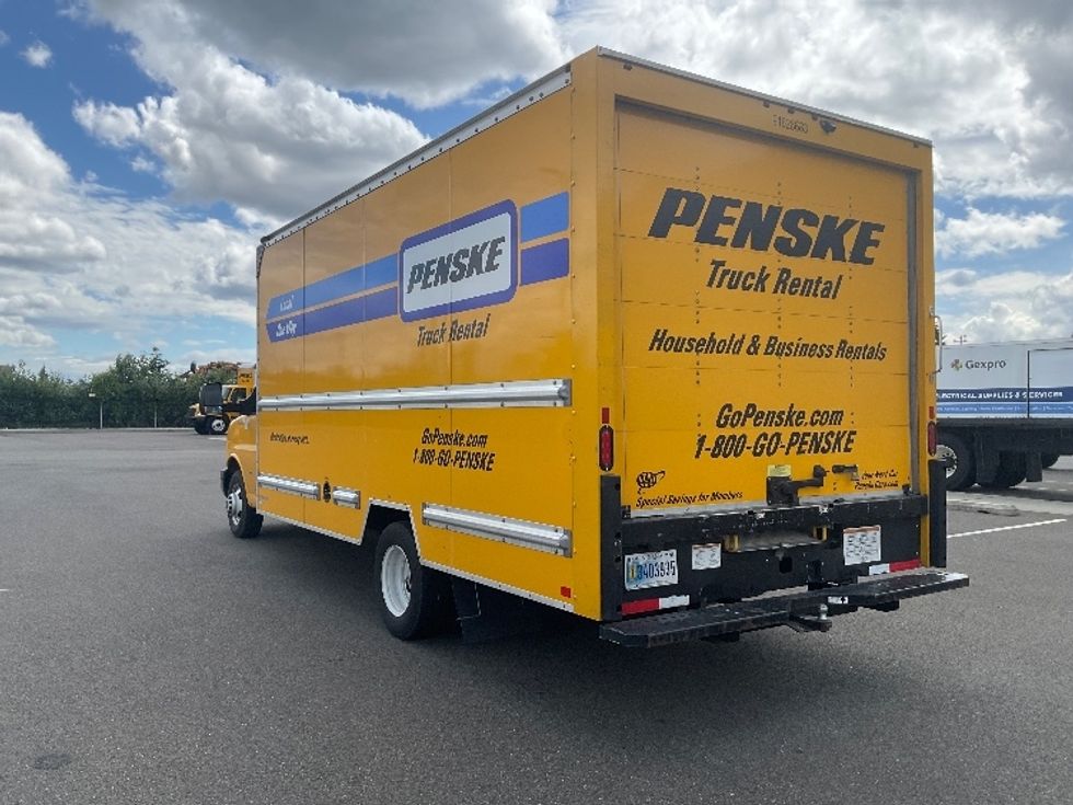Light Duty Box Truck-Light and Medium Duty Trucks-GMC-2023-Savana G33903-Everett-WA-36,079\n\t\tmiles-$ 38,500 - Image 6