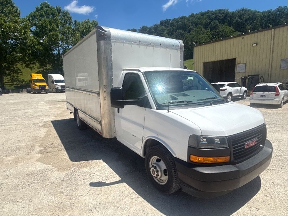 Light Duty Box Truck-Light and Medium Duty Trucks-GMC-2023-Savana G33903-Huntington-WV-174,773\n\t\tmiles-$ 20,750 - Image 1