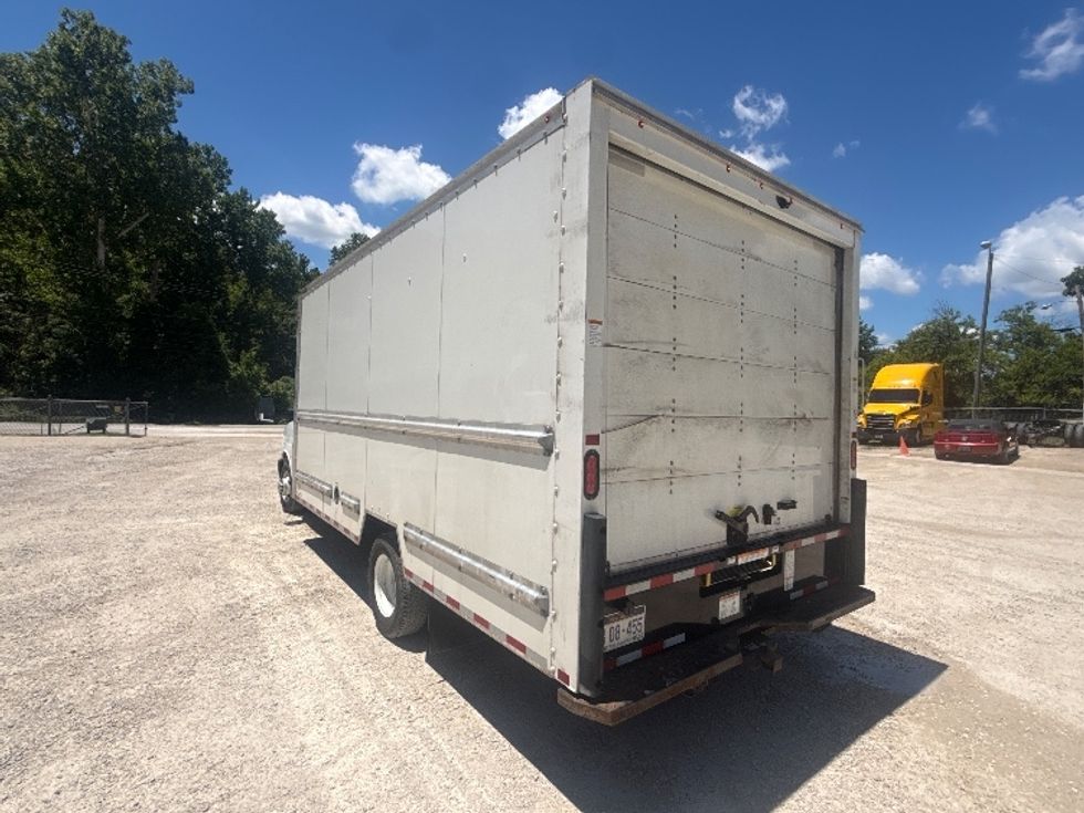 Light Duty Box Truck-Light and Medium Duty Trucks-GMC-2023-Savana G33903-Huntington-WV-174,773\n\t\tmiles-$ 20,750 - Image 6