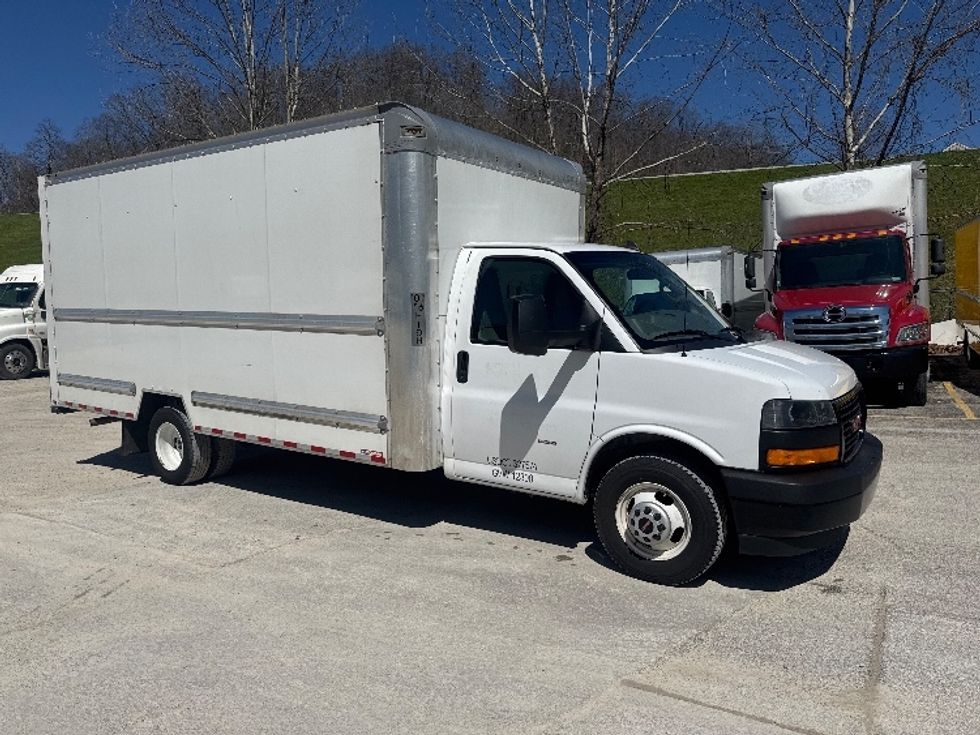 Light Duty Box Truck-Light and Medium Duty Trucks-GMC-2023-Savana G33903-Huntington-WV-175,917\n\t\tmiles-$ 21,500 - Image 1