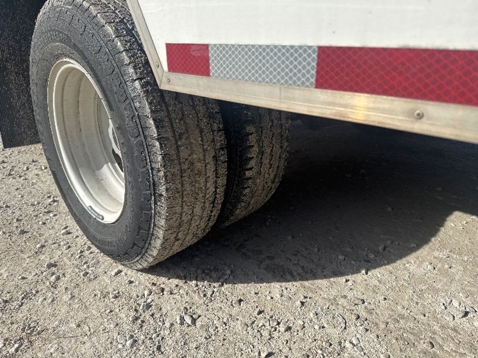 Light Duty Box Truck-Light and Medium Duty Trucks-GMC-2023-Savana G33903-Huntington-WV-175,917\n\t\tmiles-$ 21,500 - Image 14