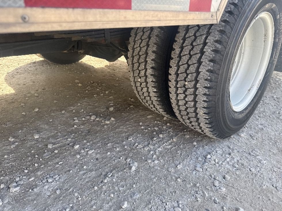 Light Duty Box Truck-Light and Medium Duty Trucks-GMC-2023-Savana G33903-Huntington-WV-175,917\n\t\tmiles-$ 21,500 - Image 5