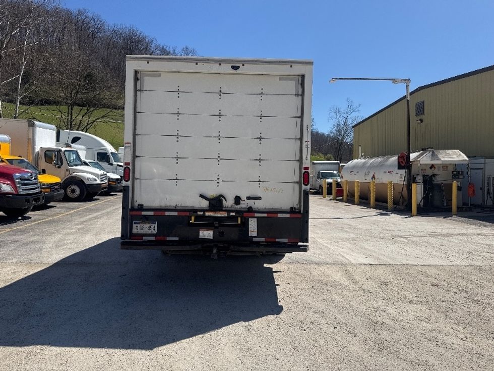 Light Duty Box Truck-Light and Medium Duty Trucks-GMC-2023-Savana G33903-Huntington-WV-175,917\n\t\tmiles-$ 21,500 - Image 7