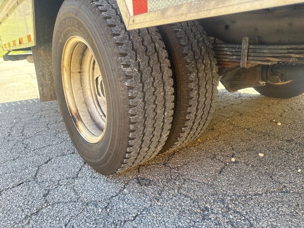 Light Duty Box Truck-Light and Medium Duty Trucks-GMC-2023-Savana G33903-Huntington-WV-196,984\n\t\tmiles-$ 19,750 - Image 13