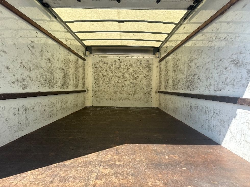 Light Duty Box Truck-Light and Medium Duty Trucks-GMC-2023-Savana G33903-Huntington-WV-196,984\n\t\tmiles-$ 19,750 - Image 8