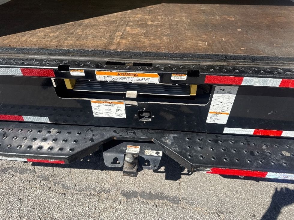 Light Duty Box Truck-Light and Medium Duty Trucks-GMC-2023-Savana G33903-Huntington-WV-196,984\n\t\tmiles-$ 19,750 - Image 9