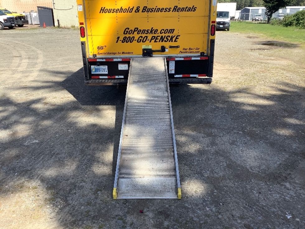 Light Duty Box Truck-Light and Medium Duty Trucks-GMC-2023-Savana G33903-Kent-WA-42,701\n\t\tmiles-$ 35,750 - Image 9