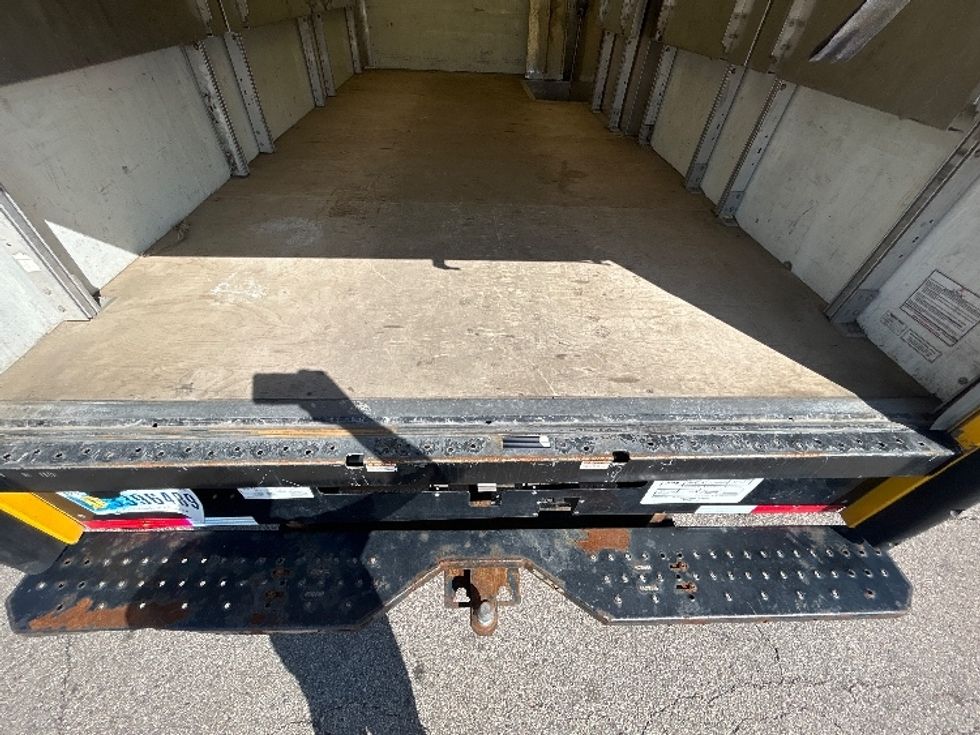 Light Duty Box Truck-Light and Medium Duty Trucks-GMC-2023-Savana G33903-La Porte-IN-48,006\n\t\tmiles-$ 39,000 - Image 10