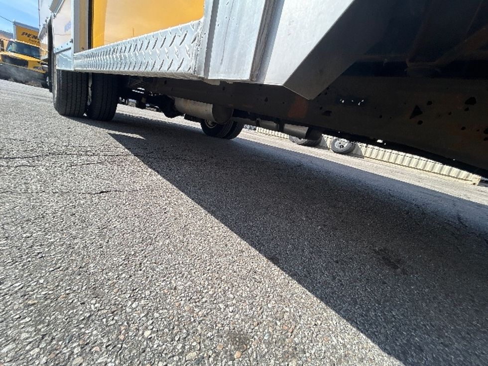 Light Duty Box Truck-Light and Medium Duty Trucks-GMC-2023-Savana G33903-La Porte-IN-48,006\n\t\tmiles-$ 39,000 - Image 14