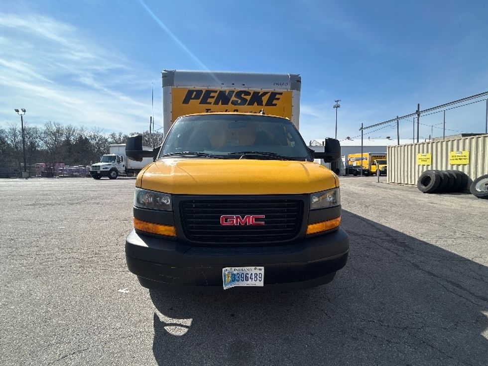 Light Duty Box Truck-Light and Medium Duty Trucks-GMC-2023-Savana G33903-La Porte-IN-48,006\n\t\tmiles-$ 39,000 - Image 2