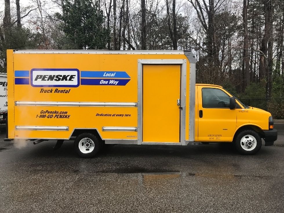 Light Duty Box Truck-Light and Medium Duty Trucks-GMC-2023-Savana G33903-Ladson-SC-22,727\n\t\tmiles-$ 47,000 - Image 14