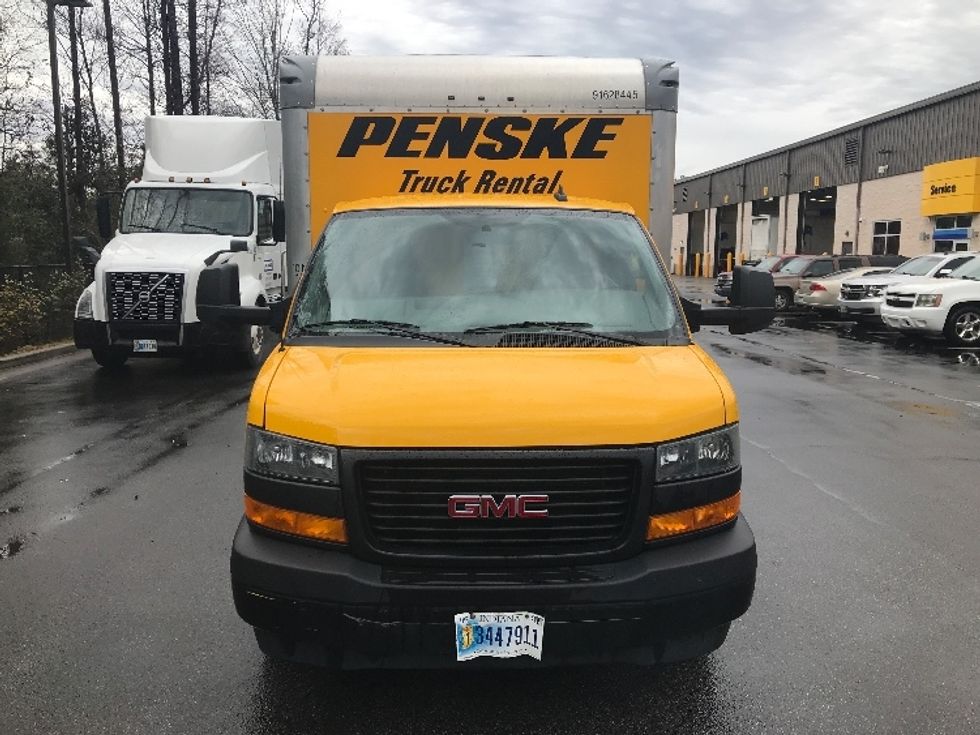 Light Duty Box Truck-Light and Medium Duty Trucks-GMC-2023-Savana G33903-Ladson-SC-22,727\n\t\tmiles-$ 47,000 - Image 2