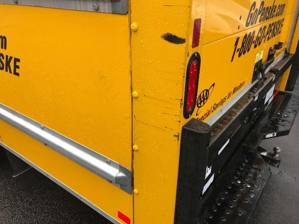 Light Duty Box Truck-Light and Medium Duty Trucks-GMC-2023-Savana G33903-Ladson-SC-22,727\n\t\tmiles-$ 47,000 - Image 27