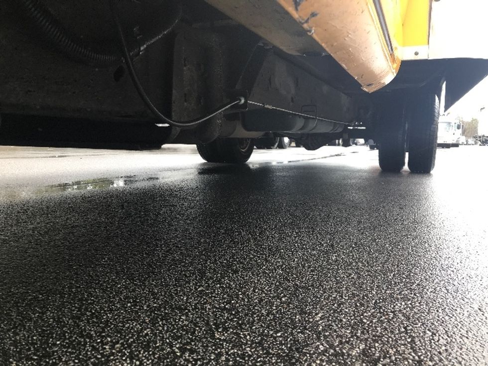 Light Duty Box Truck-Light and Medium Duty Trucks-GMC-2023-Savana G33903-Ladson-SC-22,727\n\t\tmiles-$ 47,000 - Image 5