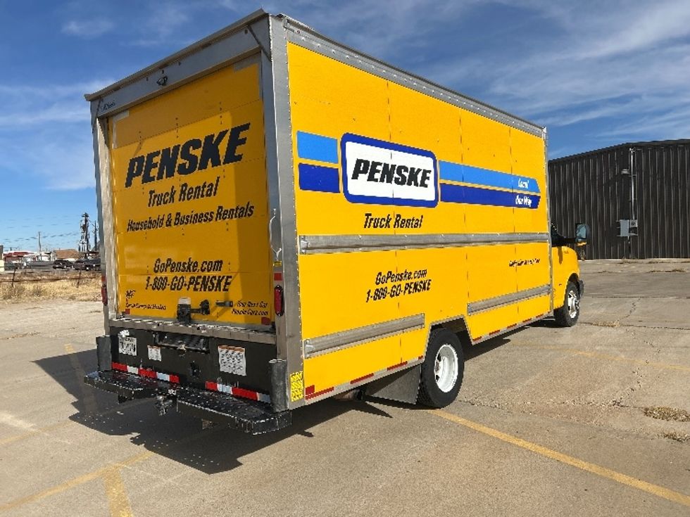 Light Duty Box Truck-Light and Medium Duty Trucks-GMC-2023-Savana G33903-Lubbock-TX-120,204\n\t\tmiles-$ 26,000 - Image 13