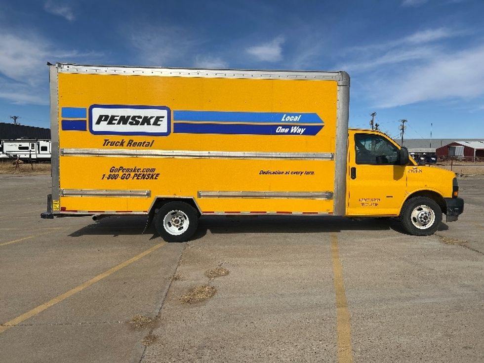 Light Duty Box Truck-Light and Medium Duty Trucks-GMC-2023-Savana G33903-Lubbock-TX-120,204\n\t\tmiles-$ 26,000 - Image 15