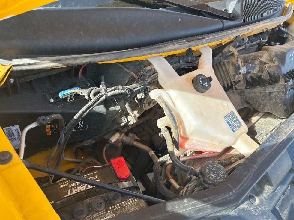 Light Duty Box Truck-Light and Medium Duty Trucks-GMC-2023-Savana G33903-Lubbock-TX-120,204\n\t\tmiles-$ 26,000 - Image 23