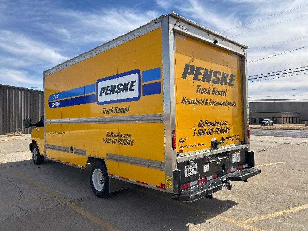 Light Duty Box Truck-Light and Medium Duty Trucks-GMC-2023-Savana G33903-Lubbock-TX-120,204\n\t\tmiles-$ 26,000 - Image 6