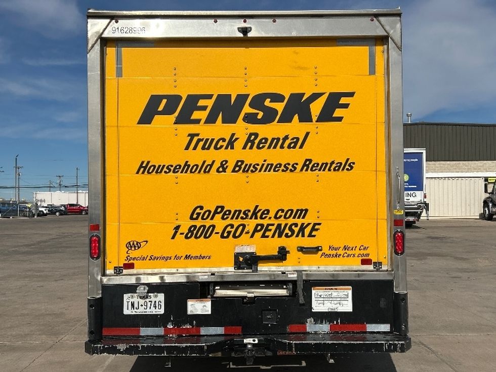 Light Duty Box Truck-Light and Medium Duty Trucks-GMC-2023-Savana G33903-Lubbock-TX-120,204\n\t\tmiles-$ 26,000 - Image 7