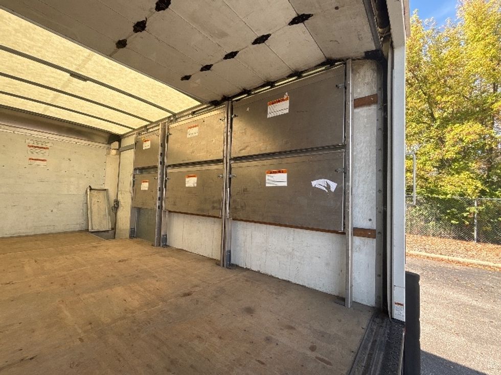 Light Duty Box Truck-Light and Medium Duty Trucks-GMC-2023-Savana G33903-Middlefield-OH-103,017\n\t\tmiles-$ 35,000 - Image 11
